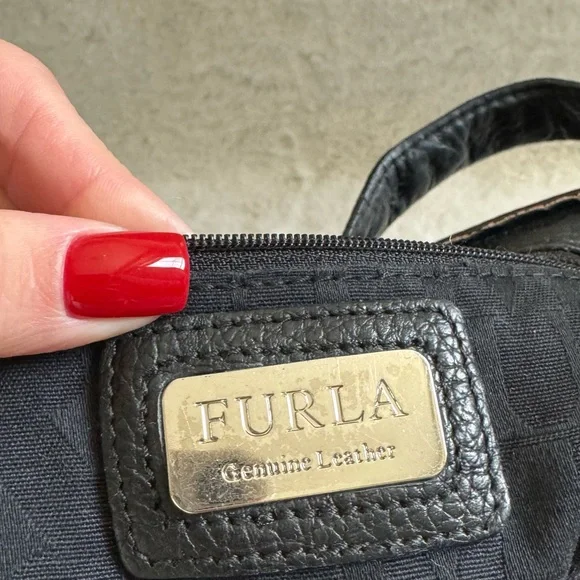 Furla Black Leather Shoulder Bag - Picture 3 of 6
